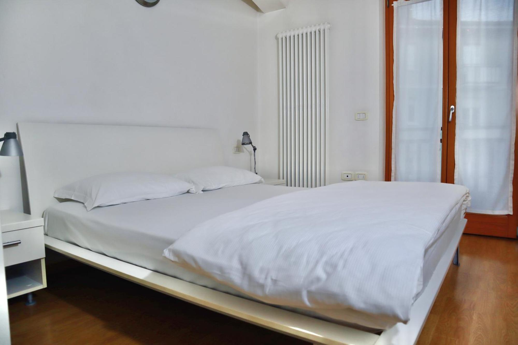 Windshouse Apartments Torbole Sul Garda Bagian luar foto